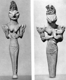 Sumerian statues of reptilian-looking beings.